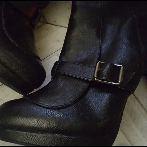 Simply Vera Wang booties Size 9.5 - Picture 3 of 4